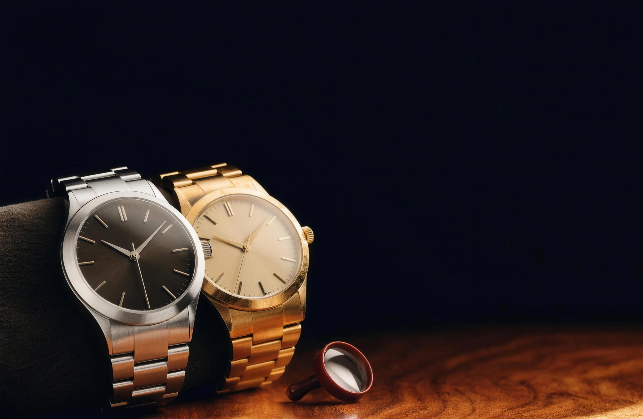 Steel and gold mechanical watches presented for valuation